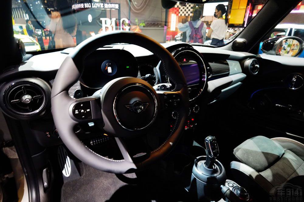 I(lng)O3+(du)MINI JCW С