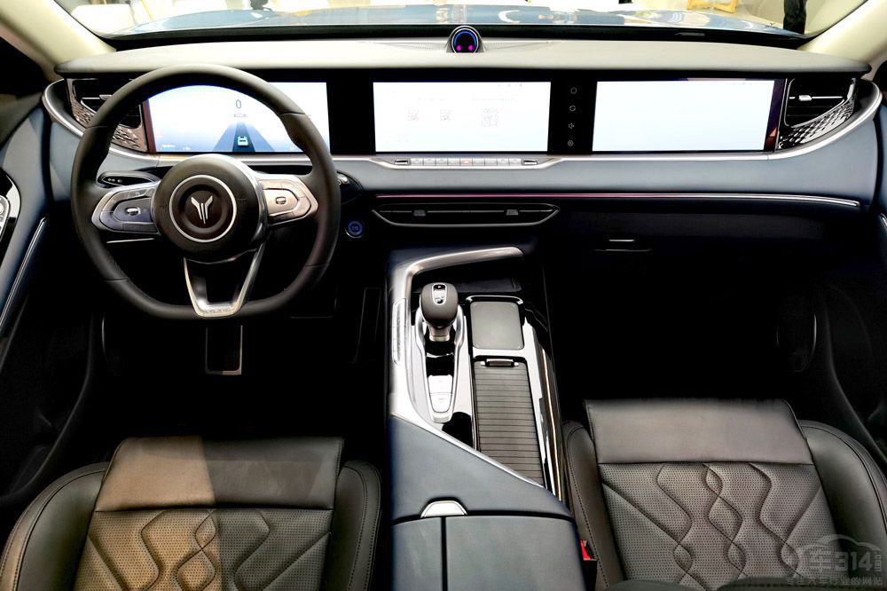 ɷ֮ ʽSUV܇x߀ǍD