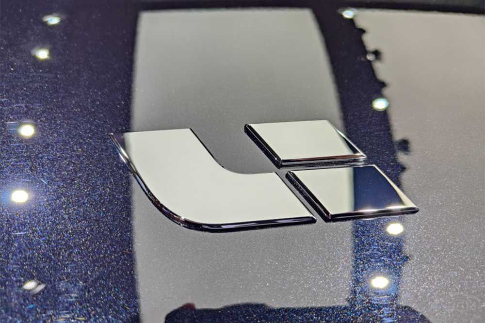 ɷ֮ ʽSUV܇x߀ǍD