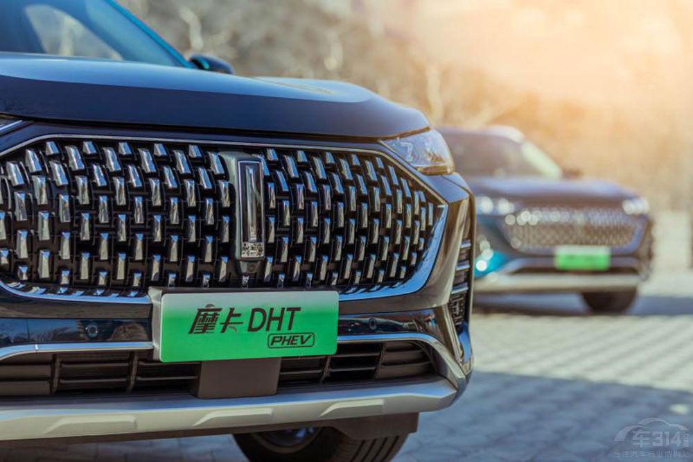 ĦDHT-PHEV M5ONExl