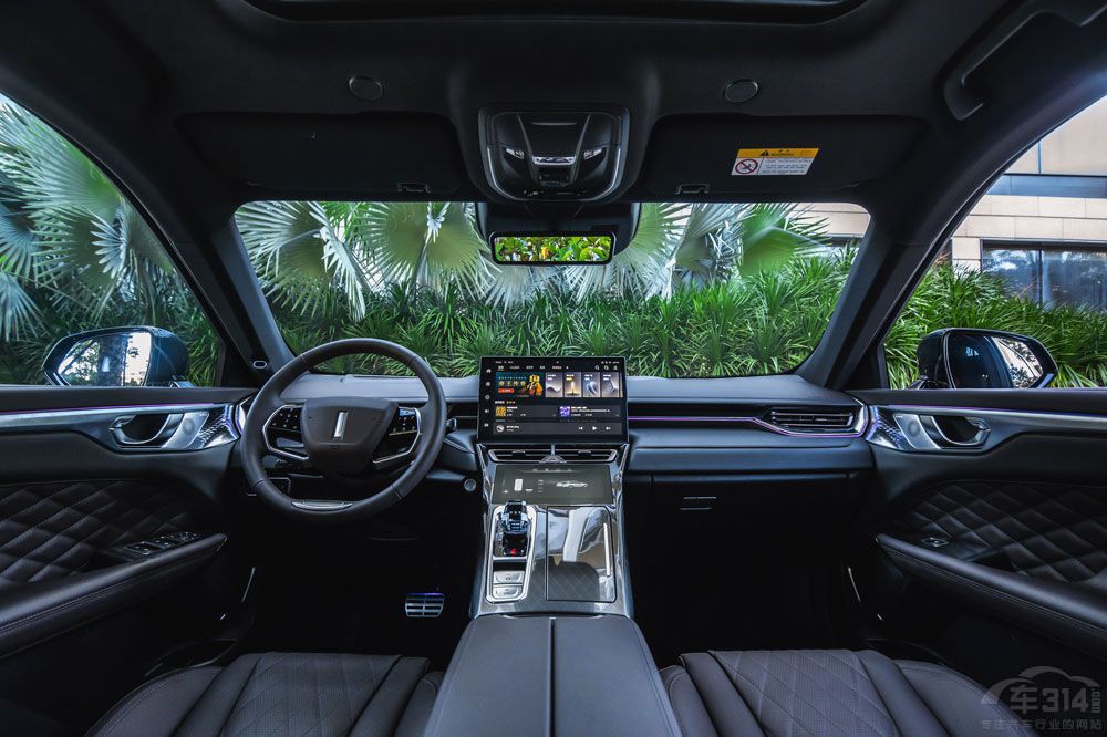 ĦDHT-PHEV M5ONExl