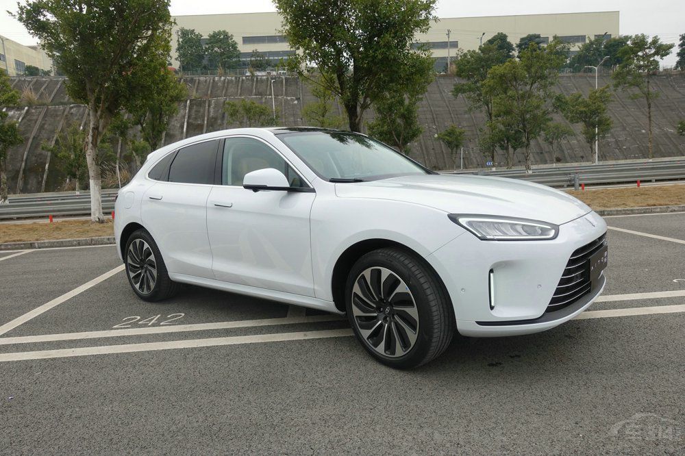 ĦDHT-PHEV M5ONExl