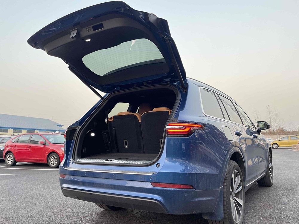 ĦDHT-PHEV M5ONExl