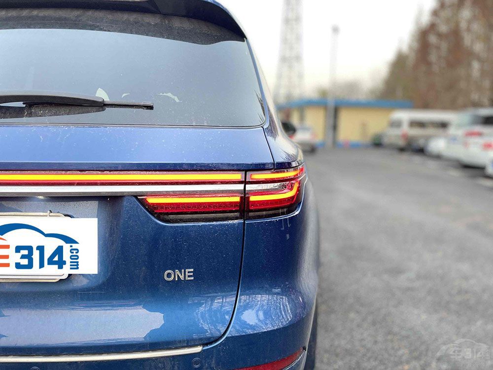 ĦDHT-PHEV M5ONExl