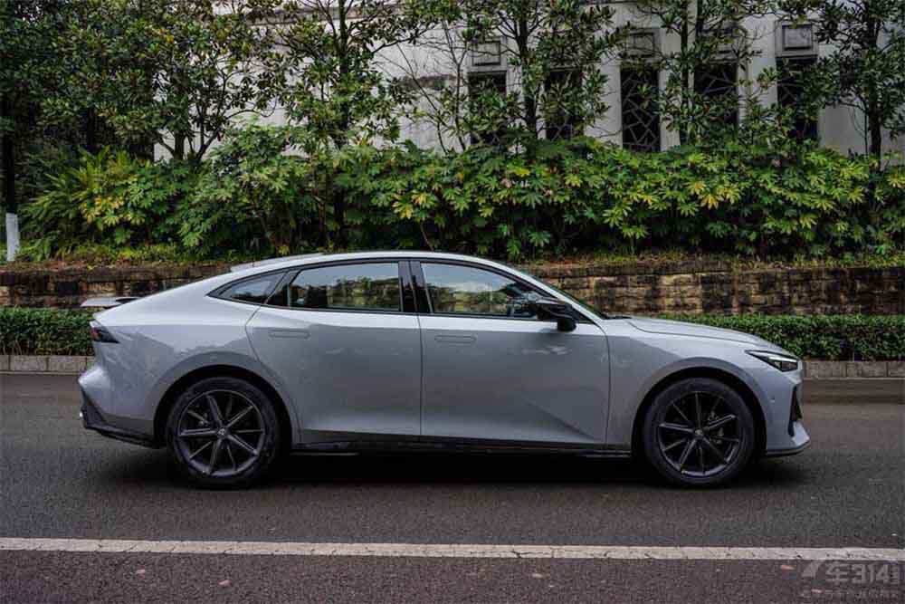 MG5ЫLUNI-V lķ۽z