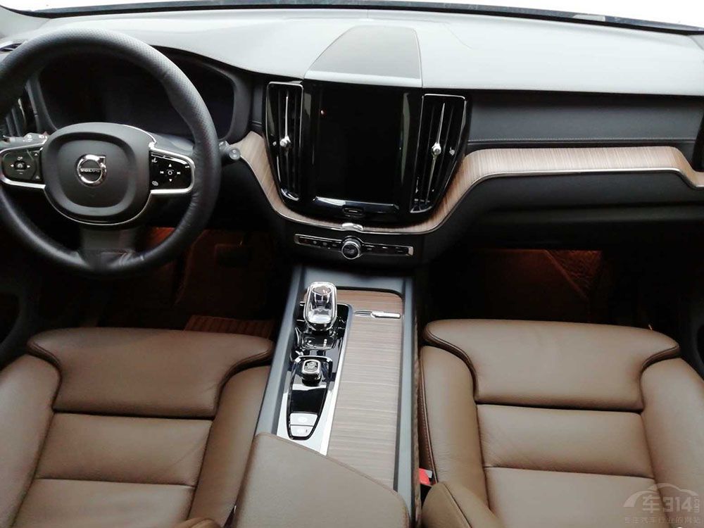 ֠XC60(du)ȄPXT5 ]