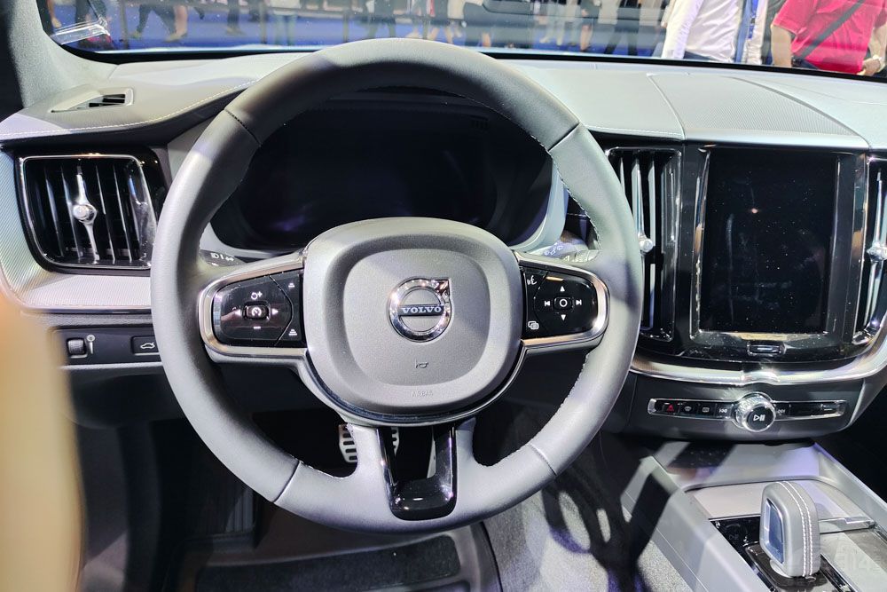 ֠XC60(du)ȄPXT5 ]