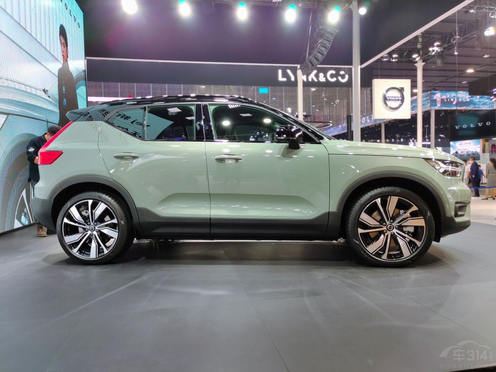 ϵcWA(du)Q XC40CR-Vôx