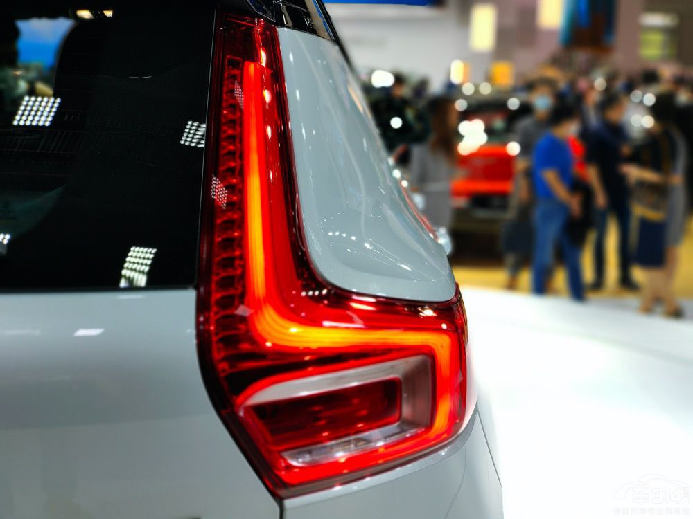 ϵcWA(du)Q XC40CR-Vôx