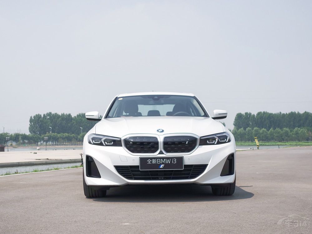 Model 3r㲻i3զx