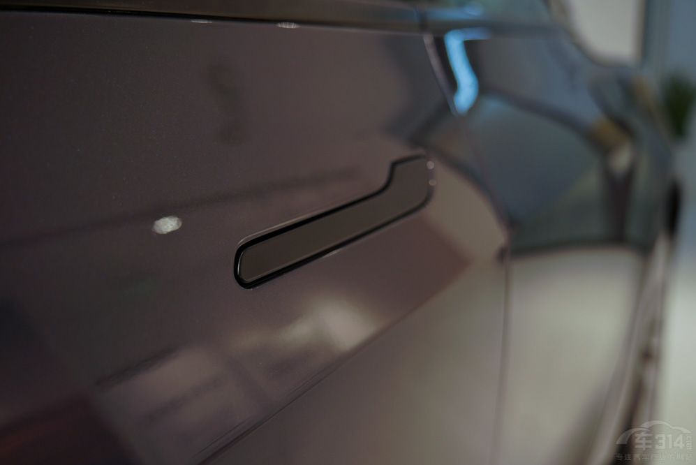 ˹Model 3ϚWW؈ l
