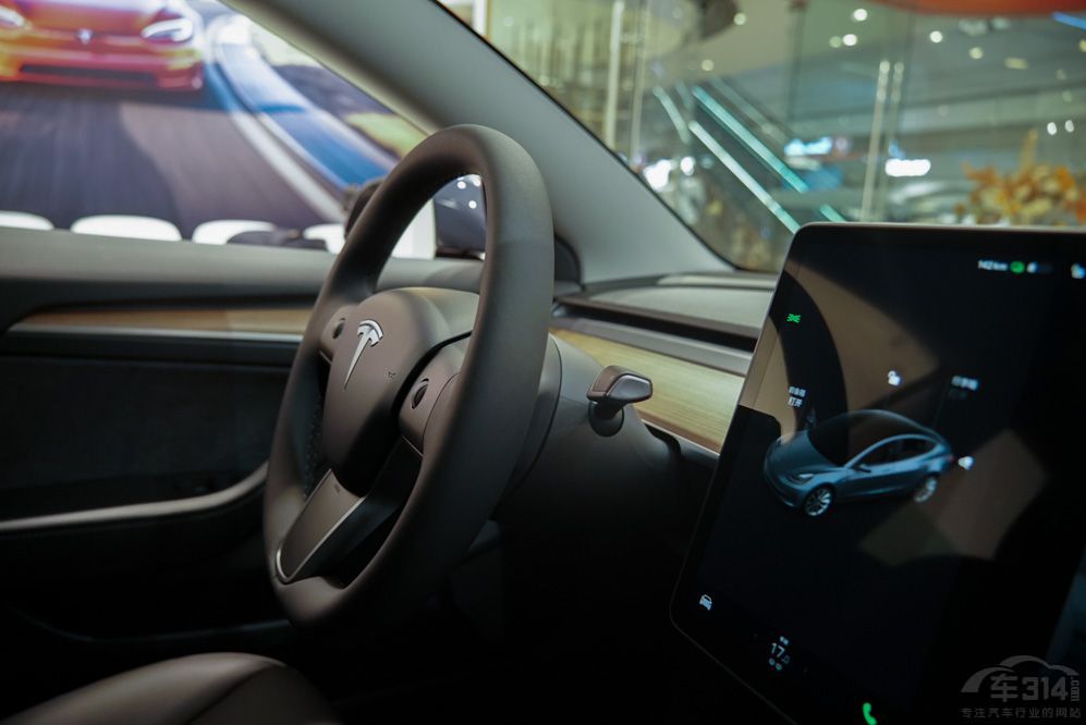 ˹Model 3ϚWW؈ l