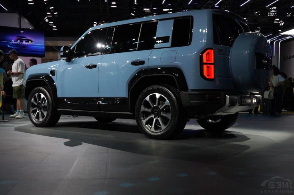 ɶ܇չ˚SUVA