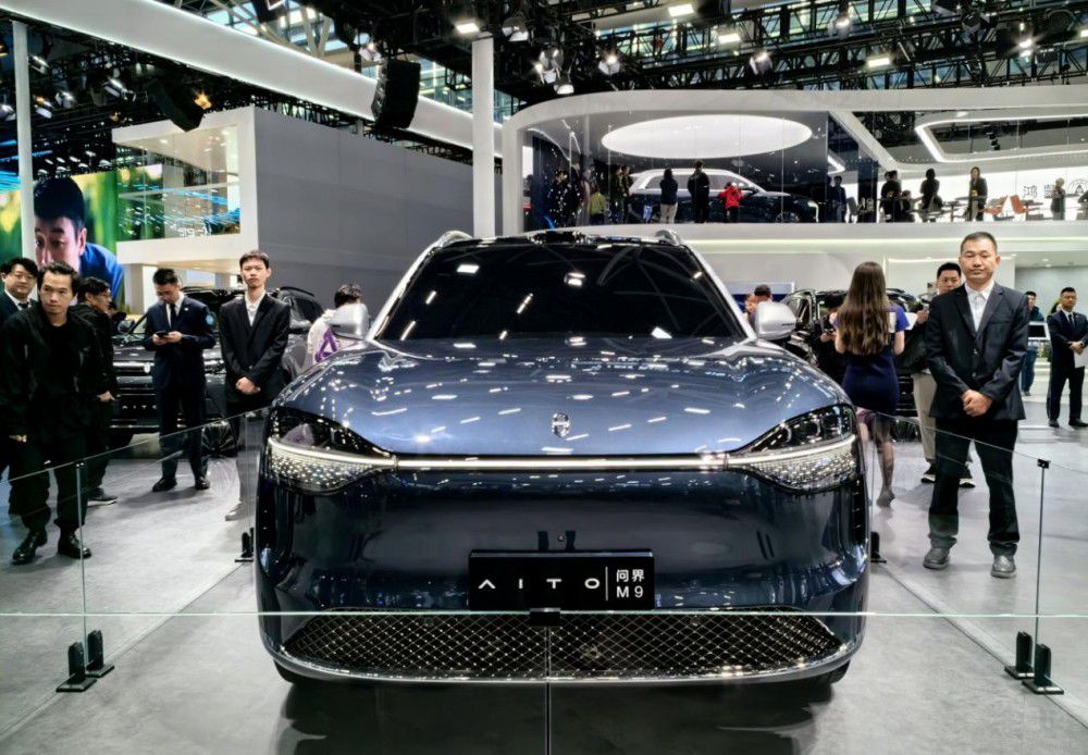 ȁLI(lng) 2023V܇չa(chn)SUVPc