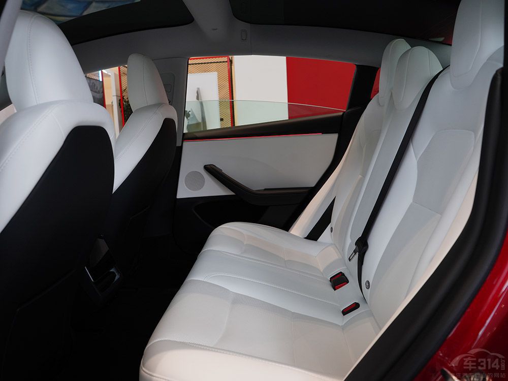 Model 3ǽS7 lǼI܇֮
