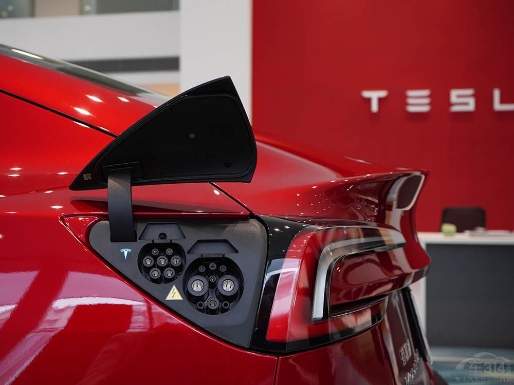Model 3ǽS7 lǼI܇֮