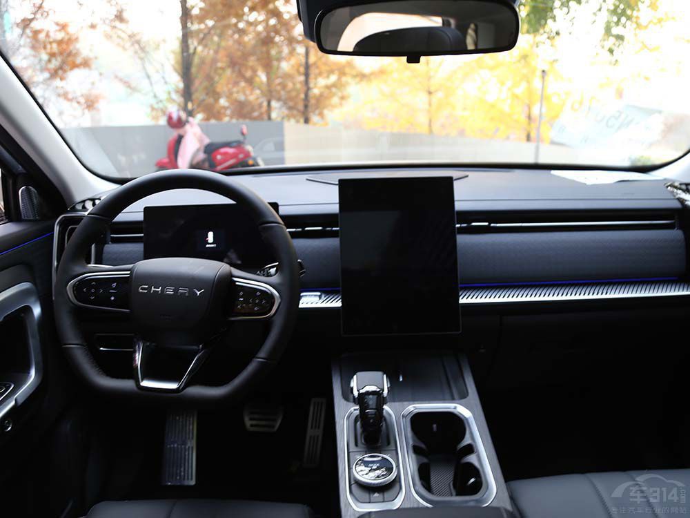 ԃr(ji)ȇ(gu)a(chn)SUV̽06аu