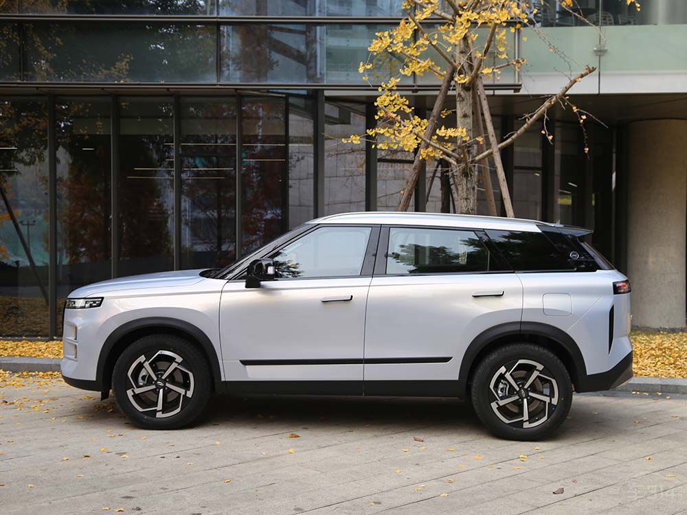 ԃr(ji)ȇ(gu)a(chn)SUV̽06аu