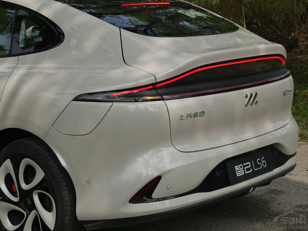 Pc2023ذSUV ǼLS6N
