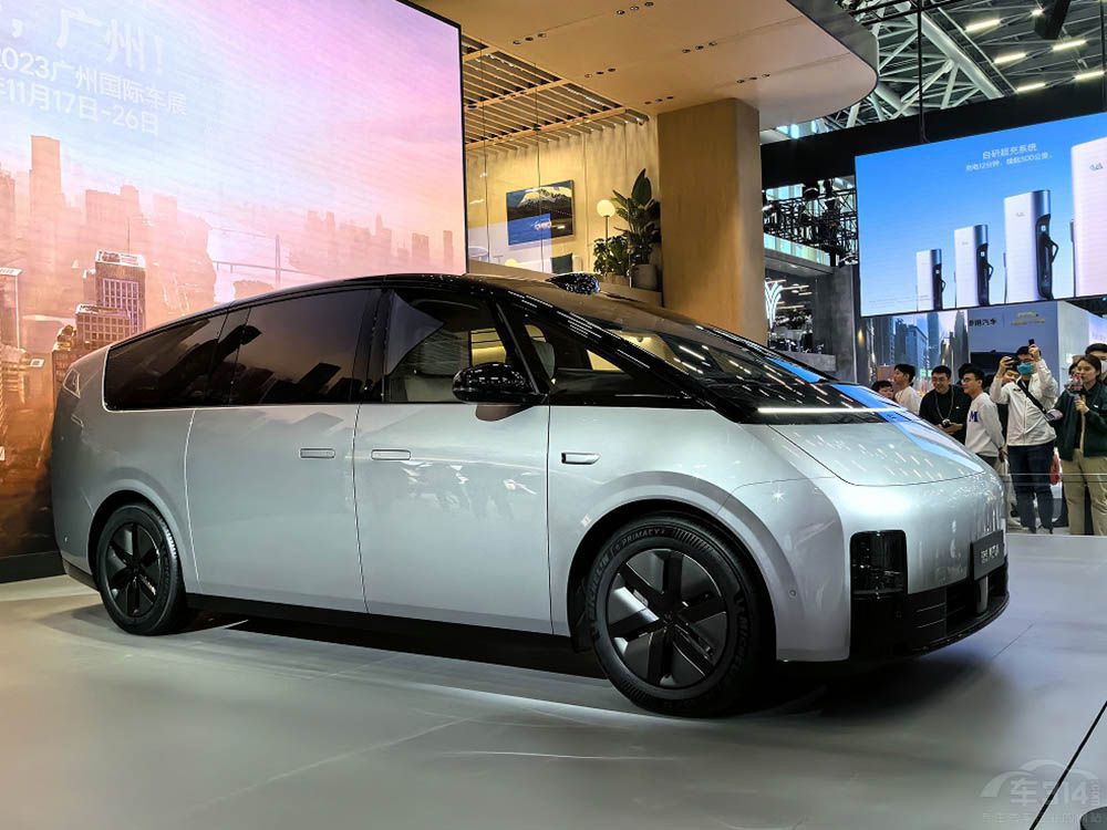 MEGAI(lng)Pc3MPV܇