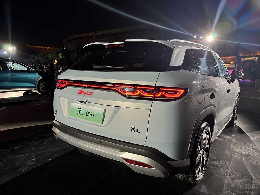 °I(gu)a(chn)SUV@3܇ܡﳬֵ
