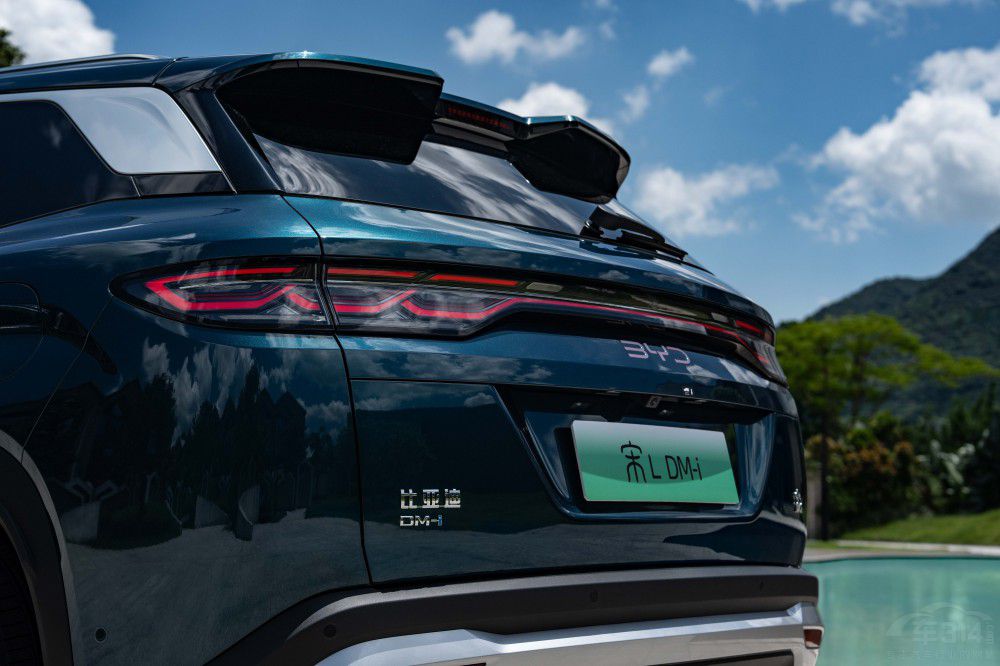 ȁL DM-iI(lng)7SUV 