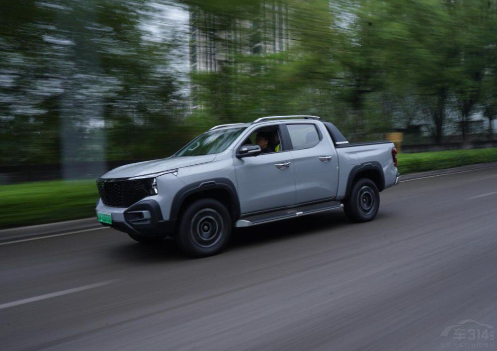 ͨ{һǵSUV