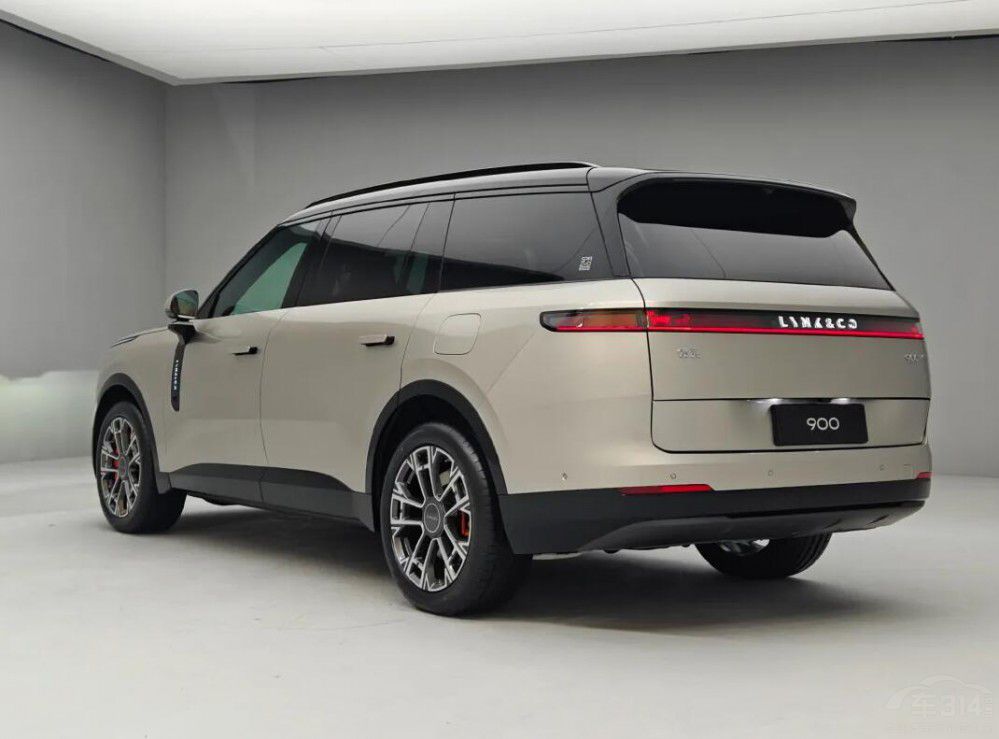2025˚ASUV A(y)Il