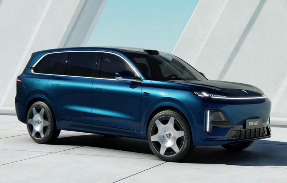 2025˚ASUV A(y)Il