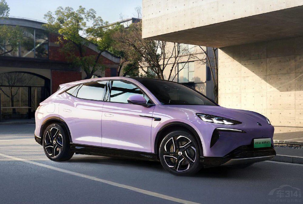 30fA(y) @׿µġ󱭡SUV