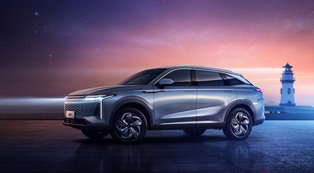SUV;ۃr15.28-20.28fԪ