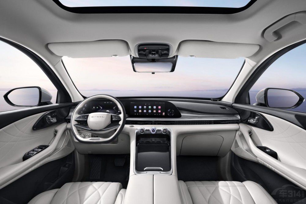 SUV;ۃr15.28-20.28fԪ