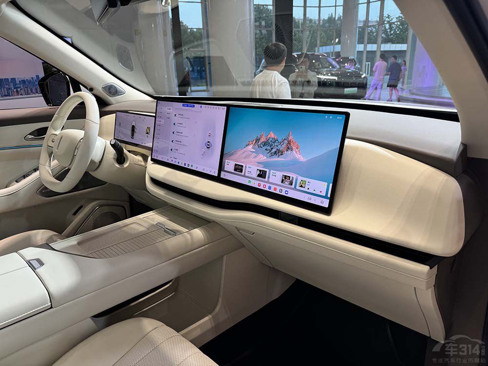 ؛ԏSUV𼼁]Y܇ɶ