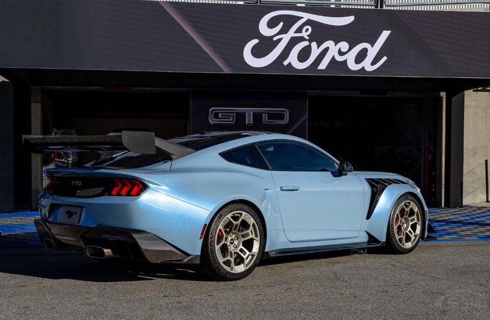 KOҰR  Mustang GTD 