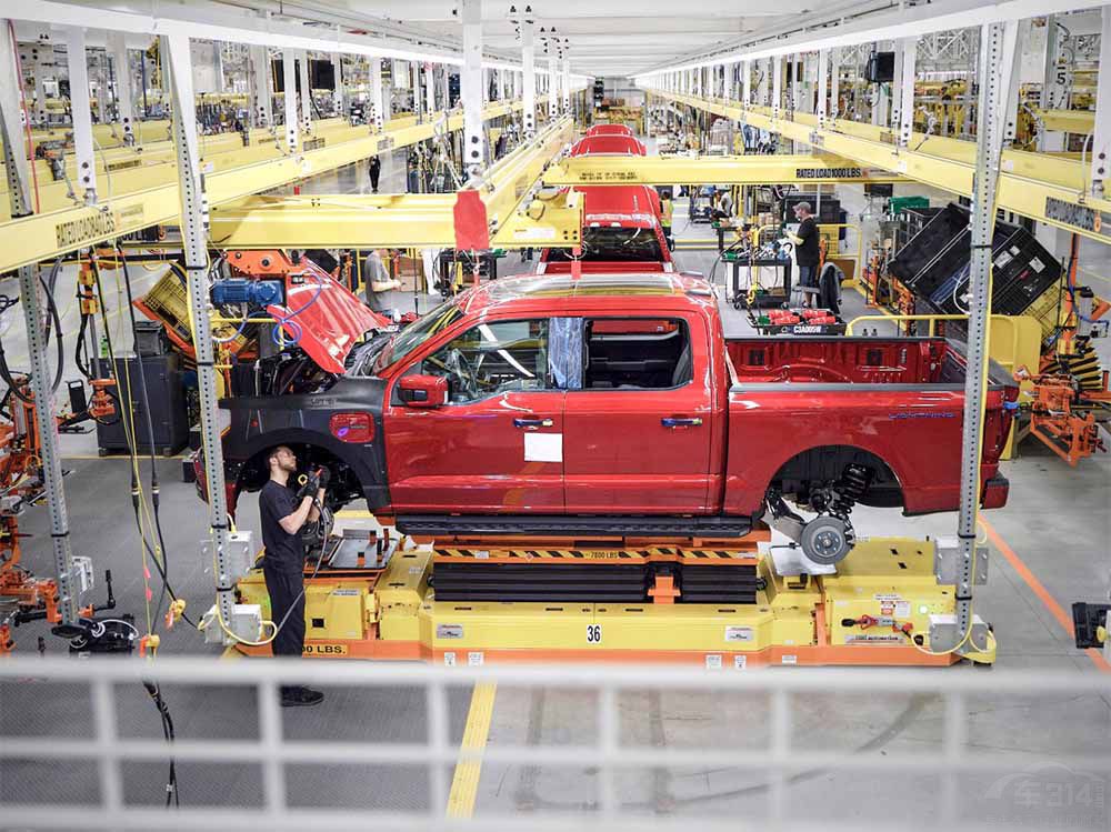 ؼ늄ƤF-150 LightningʽͶa(chn)