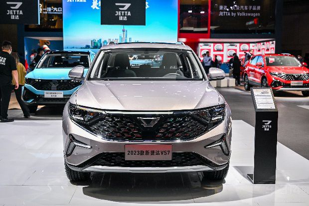 ½_(d)SUV½_(d)VS7 ABTװl(f)
