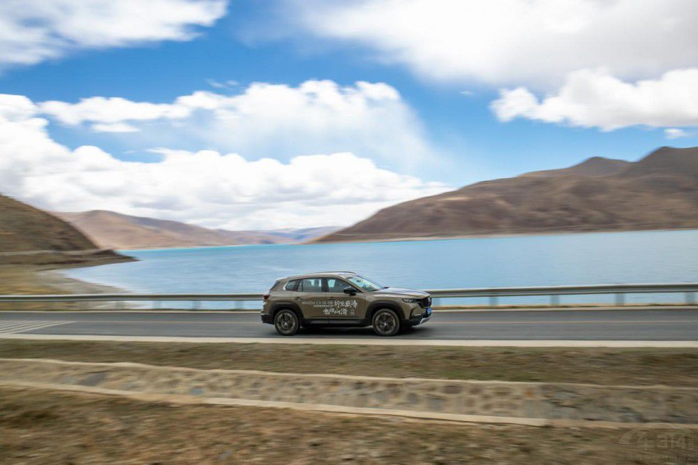 CX-50Ҳۃrʽl(f) RAV4/CR-Vc