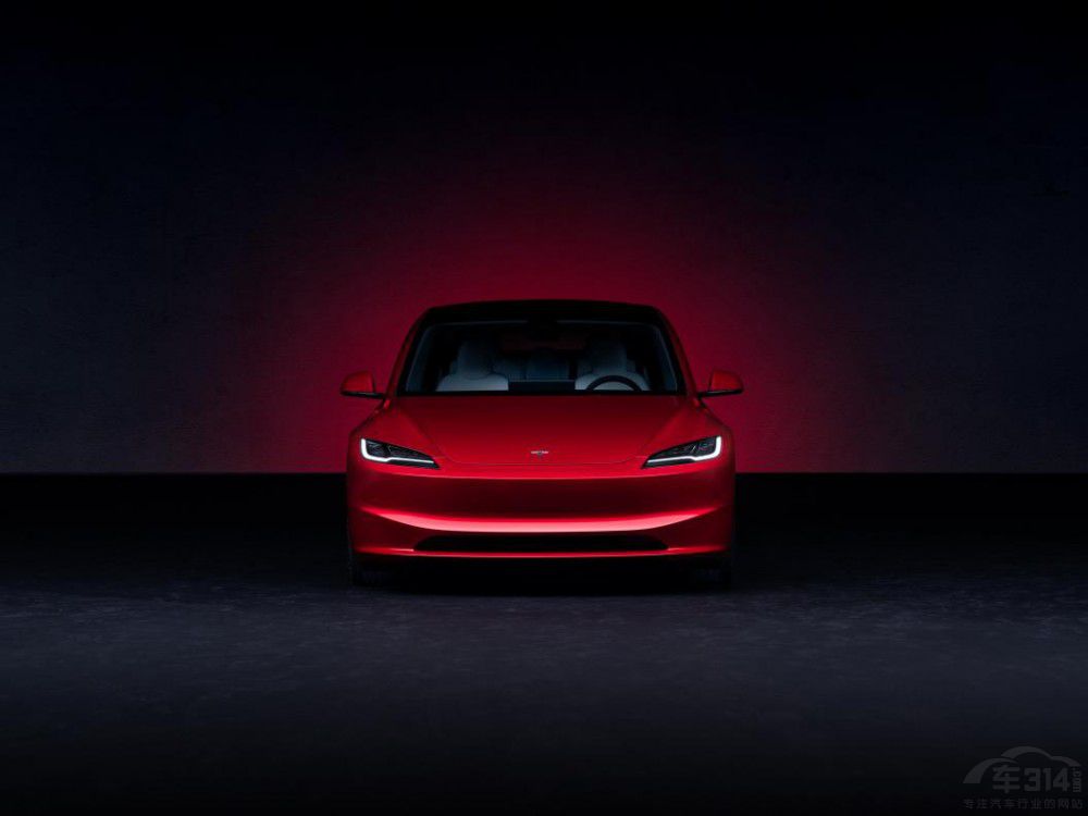 H܇r+{˘Ȥ Model 3 °u