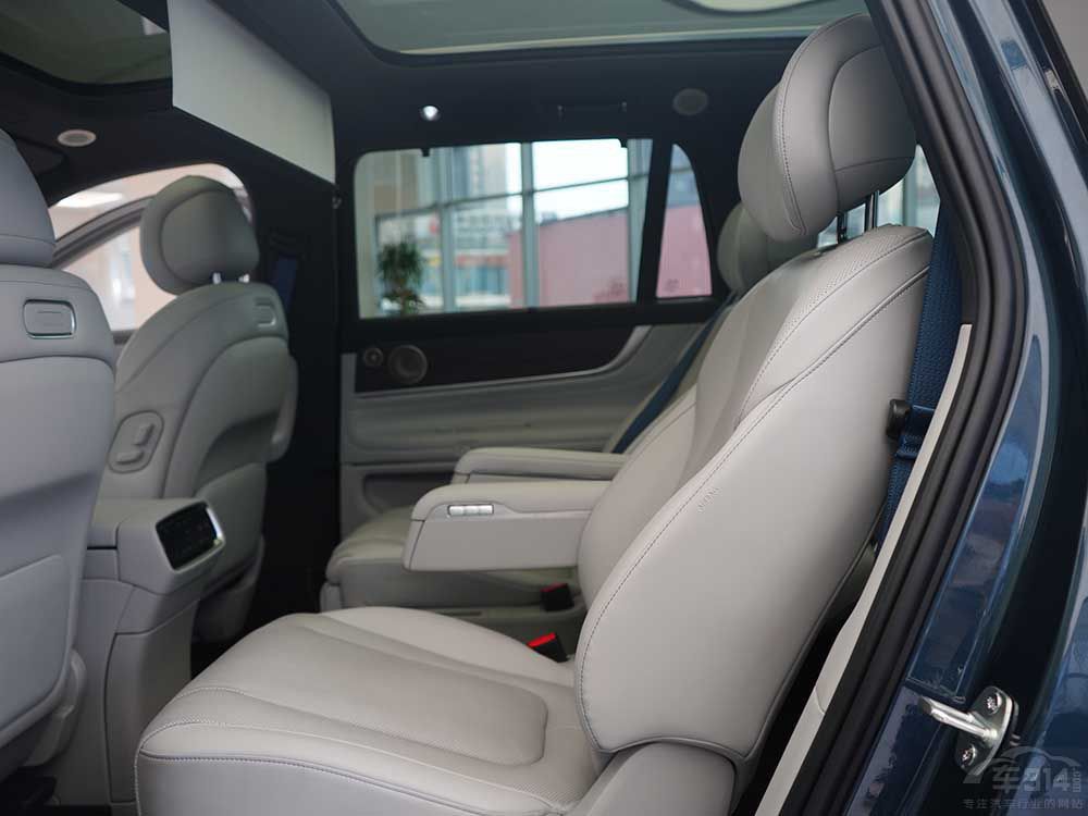 M(jn)ڵĺ܇Ӄr(ji)߶SUV\(chng)